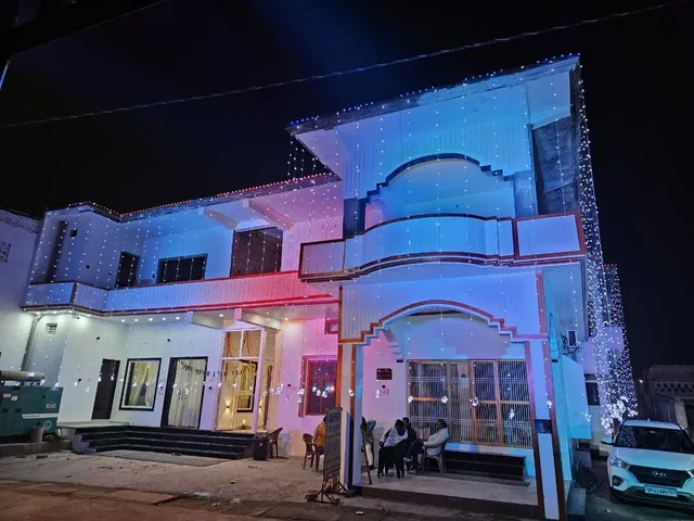 Kharari Inn