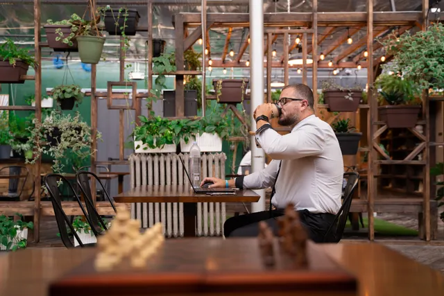 Earth Coffeehouse & Cafe