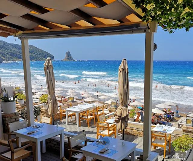 SΑΒΒΙΑ seaside restaurant bar