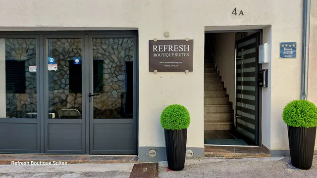 Refresh Boutique Suites