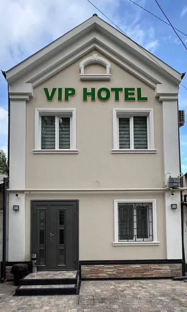 VIP HOTEL & HOSTEL