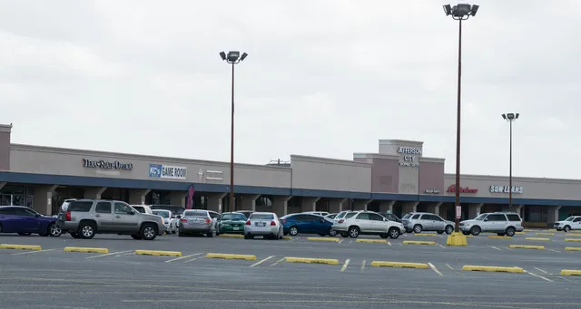 Jefferson City Shopping Center