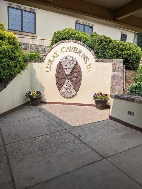Luray Caverns Gift Shop