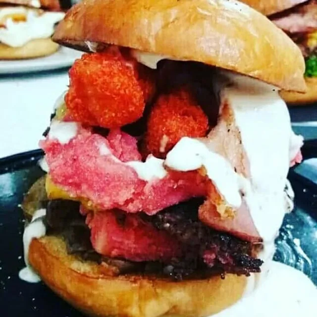 La Guarida Burger & Snack