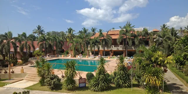 D.R. Lanta Bay resort