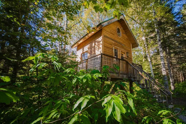 Canopée Lit, Hébergements insolites, Cabanes et bulles