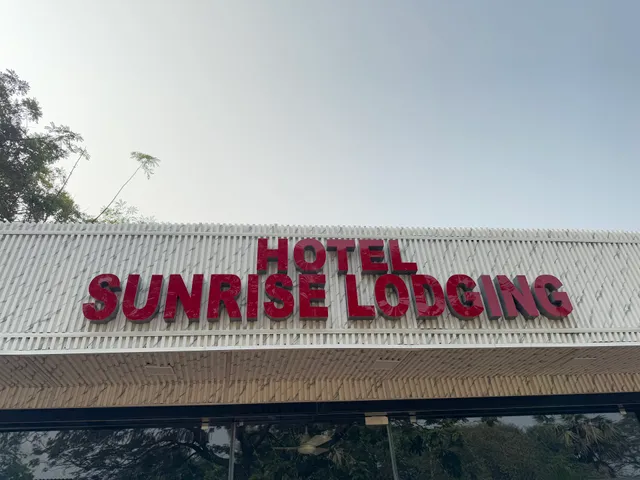 Sunrise Lodging Manori (Couplefriendly)