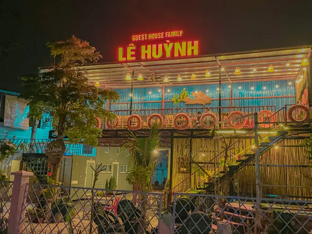 Lê Huỳnh Guesthouse Family