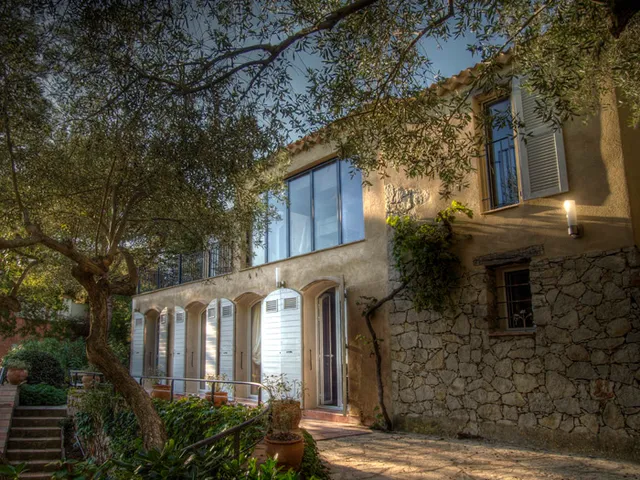 Shores, guest rooms in Sète