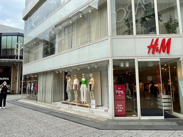 H&M