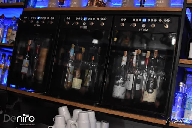 De Niro "Espresso & Wine Bar"