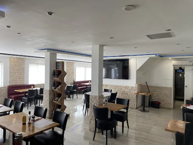 Le Perroquet - Sarcelles