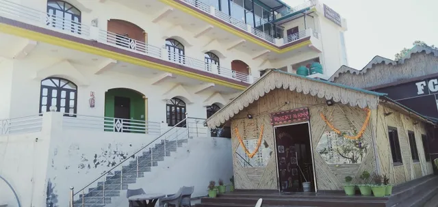 Hotel Friends Club Resort & Restaurant