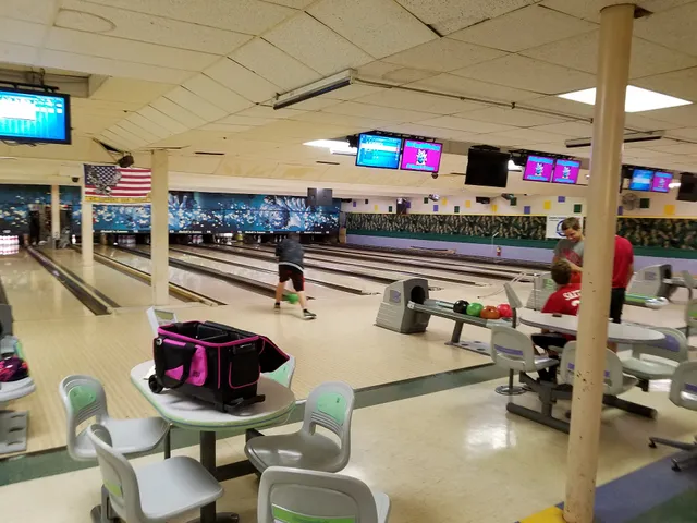 Kingpin Lanes (fka Quicks Lanes)