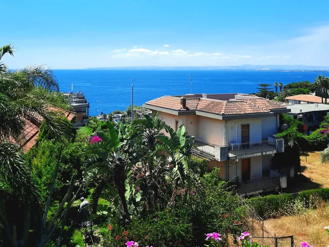 Nero Basalto Azzurro Mare