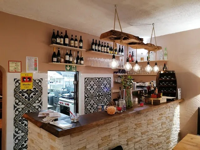 Grande Ella Restaurant