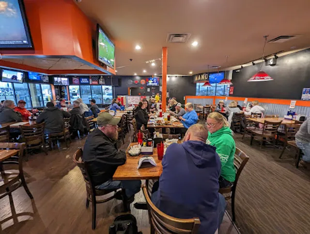 Wings Sports Bar & Grille