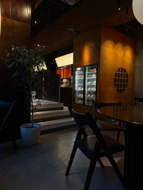 Surf Coffee x DISCOVERY