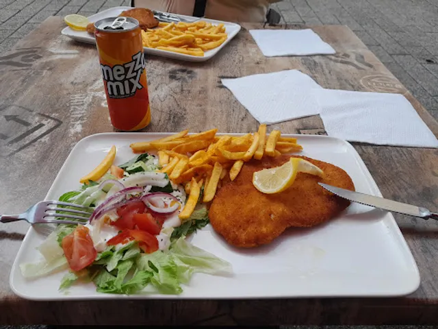 Grill- & Pizzaparadies Istanbul