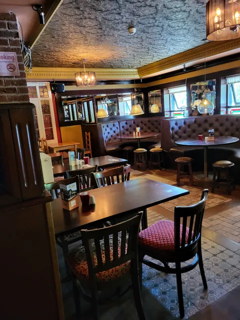 Larkins of Newmills Bar and Restaurant