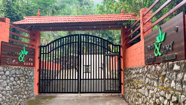 Pepper & Clove Enclave പെപ്പർ & ക്ലോവ് എൻക്ലേവ്