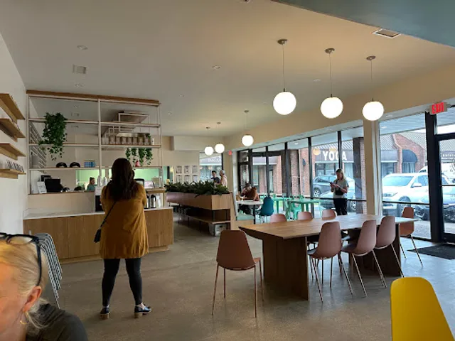 Crieve Hall Bagel Co. - Trousdale