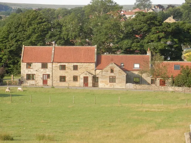Lowdale Farm Cottages