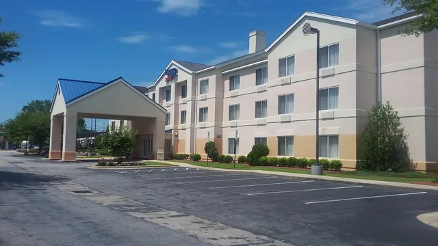 Country Inn & Suites by Radisson, Fayetteville I-95, NC