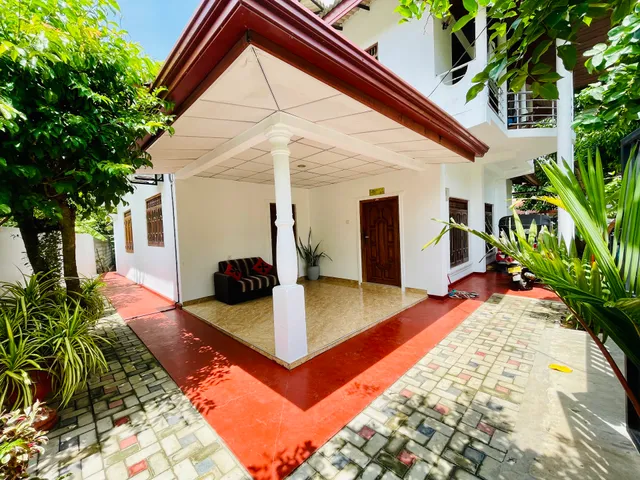 Lanka Holiday Home