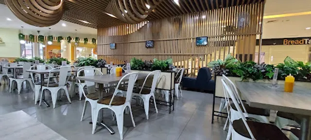 Solaria - Giant Ekstra Banjarmasin