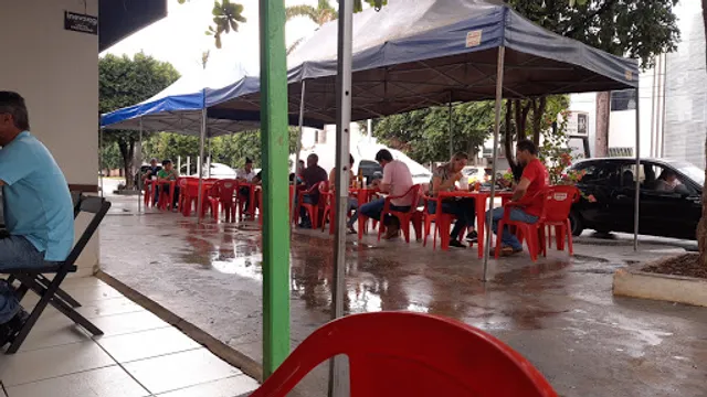 PARANAENSE RESTAURANTE E EVENTOS LTDA