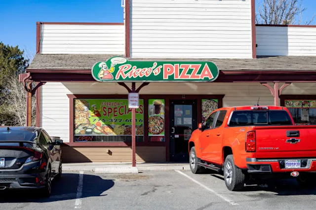 Ricco's Pizza