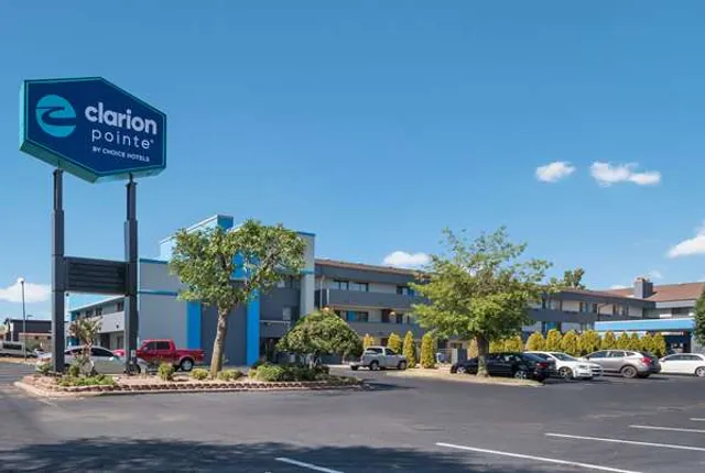 Clarion Pointe OKC Airport