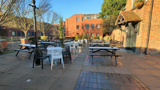 The Old Manor - JD Wetherspoon