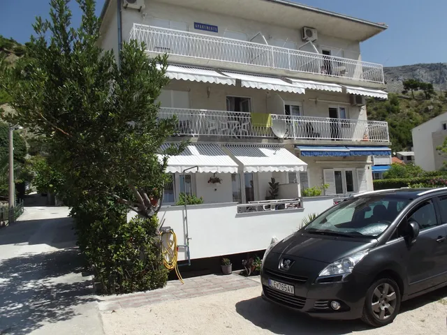 Duce Omis apartments Tabak