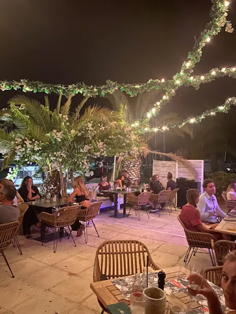 HONO&LULU Bar-Restaurant