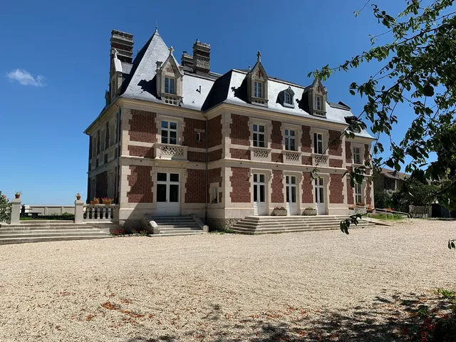 Château du Mont de Guny