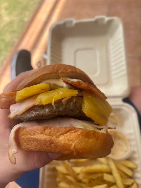 BIEN TE VEO bar and grill