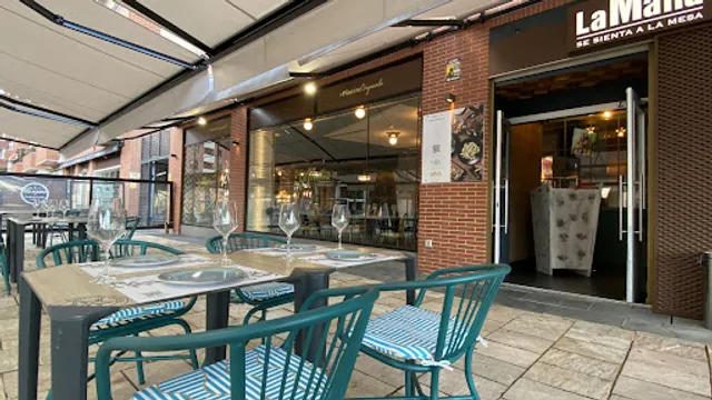 La Mafia se sienta a la mesa