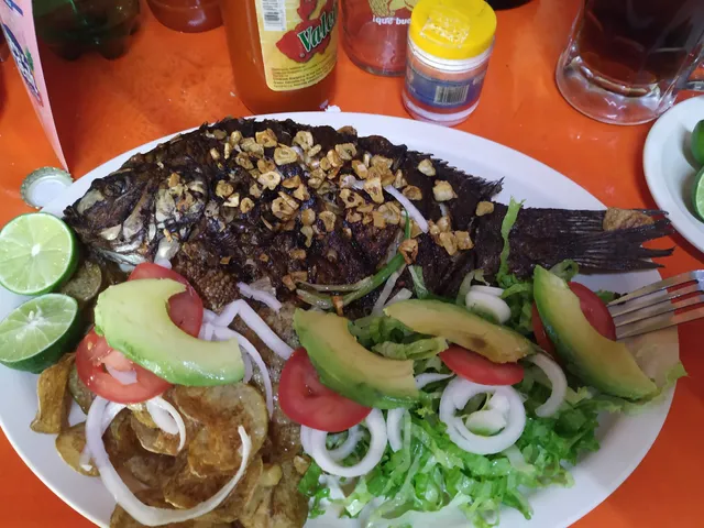 Mariscos Agua Linda "El Moreno"