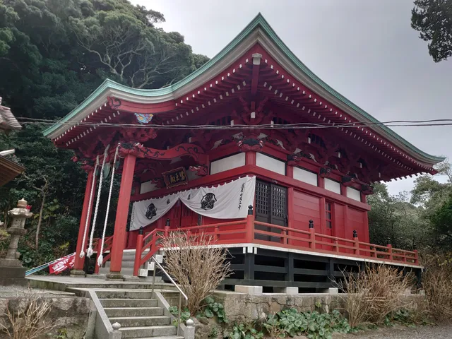 Hattachi Yakushi Temple