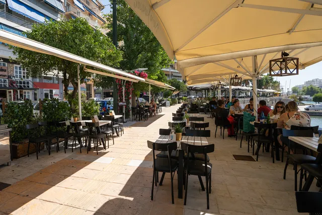 Piatsa Burger Corner