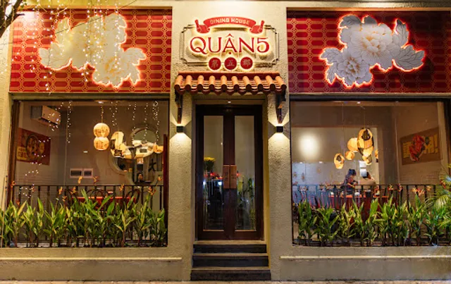 Quận 5 Dining House