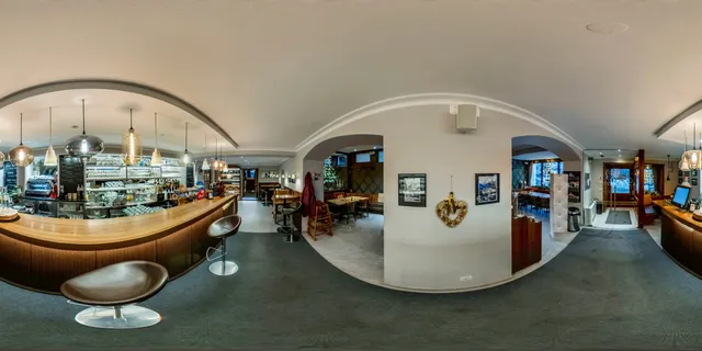 Central Theater Cafè