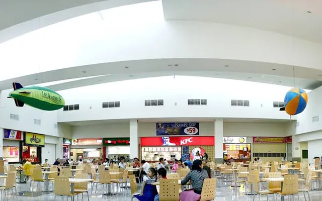 Domino's Cancún Mall