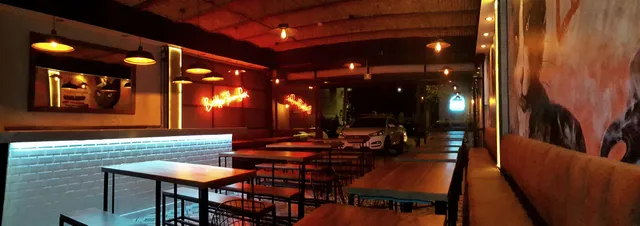 Louie Burger Americana