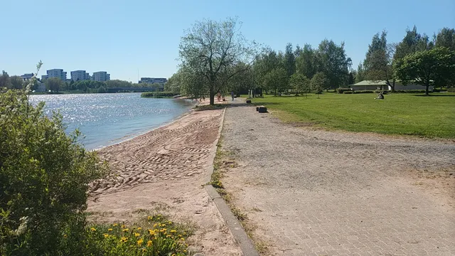 Kirjurinluoto beach