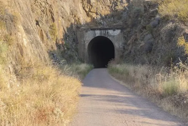 Parc de l'Ancienne Poudrerie de Saint-Chamas Miramas