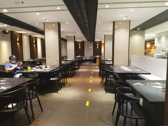 Tong Yang, Robinsons Manila