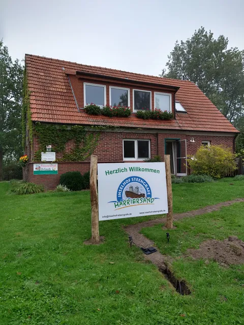 Inselhof Steengrafe